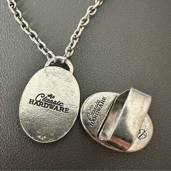 Classic Hardware Tattoo FAITH Swallow Bird Pendant Necklace & Ring Set - Picture 4 of 4